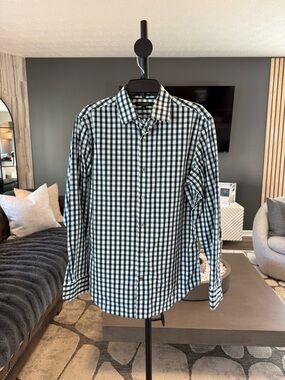 Banana Republic Non Iron Slim Fit button up